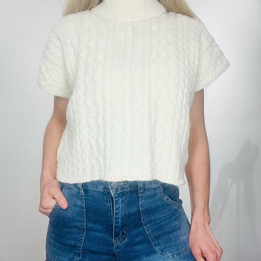 Ivory Chic Cropped Turtleneck Sweater